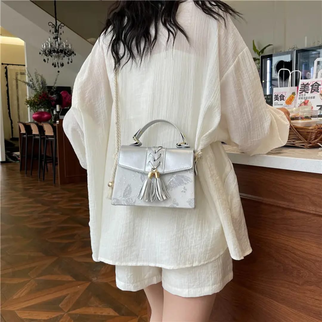 Classy Wardrobe Premium Sling Bag – Fancy Leather Material (White)